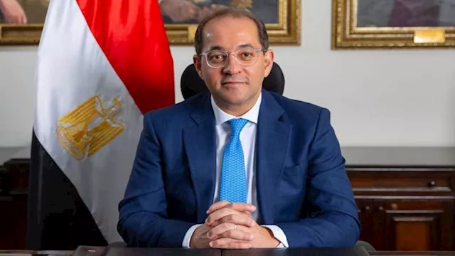 وزير المالية يطلق مبادرة.. طول ما نور ربنا موجود طفوا النور